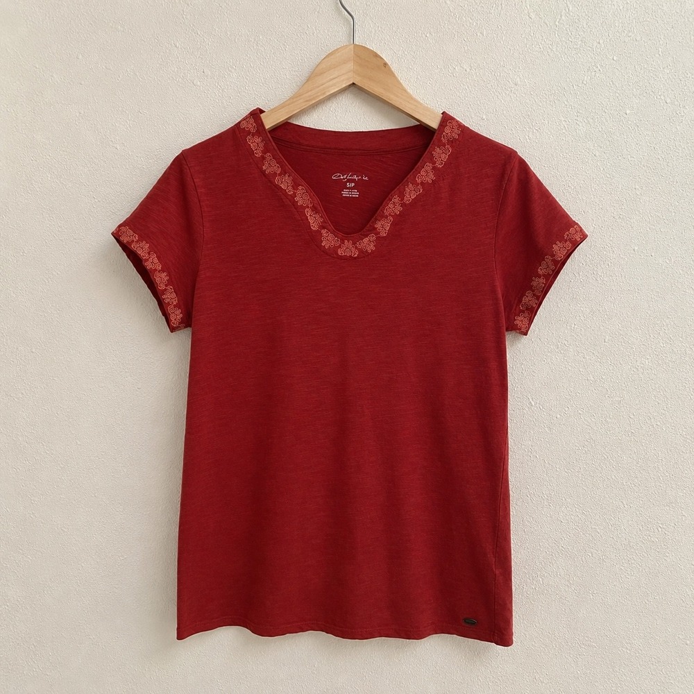 Bob Timberlake Red Embroidered V Neck Cotton Slub Tee Small Floral Trim Womens